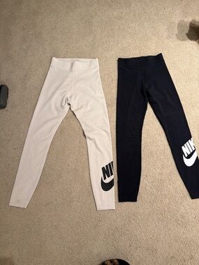 Nike women’s Leggings - Black and beige